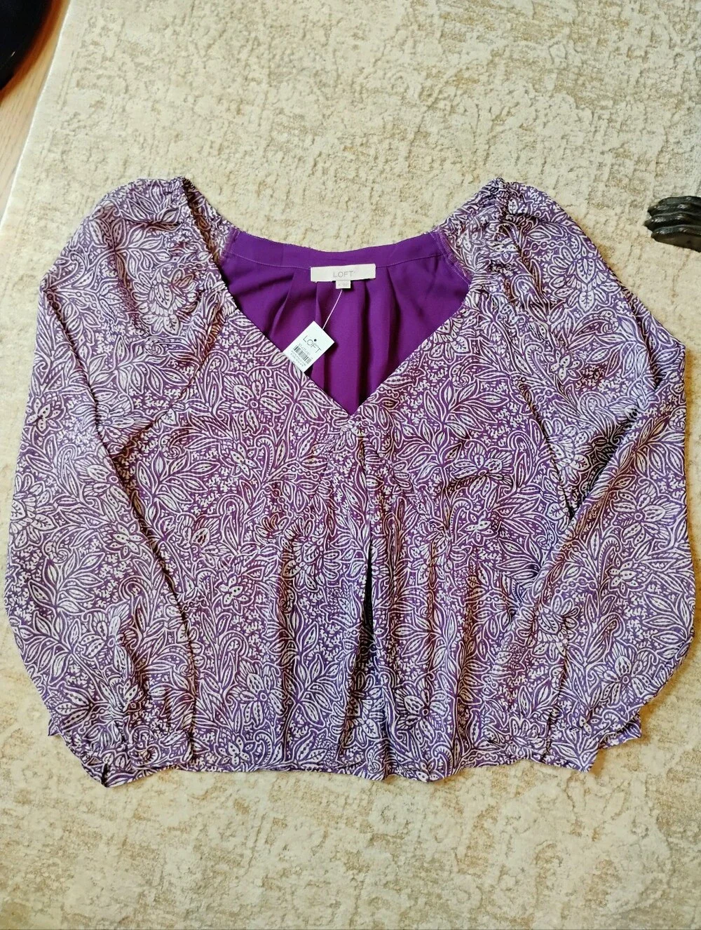 NWT XL Ann Taylor LOFT Purple And White V-Neck Floral Long Sleeve Blouse NEW
